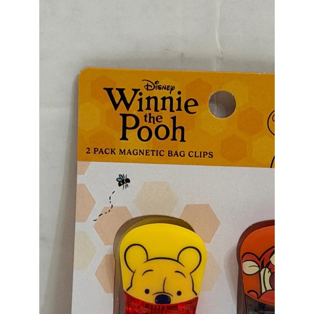 Disney Winnie the Pooh Tigger 2 Pack Magnetic Bag Clips Red Grey 0526A New